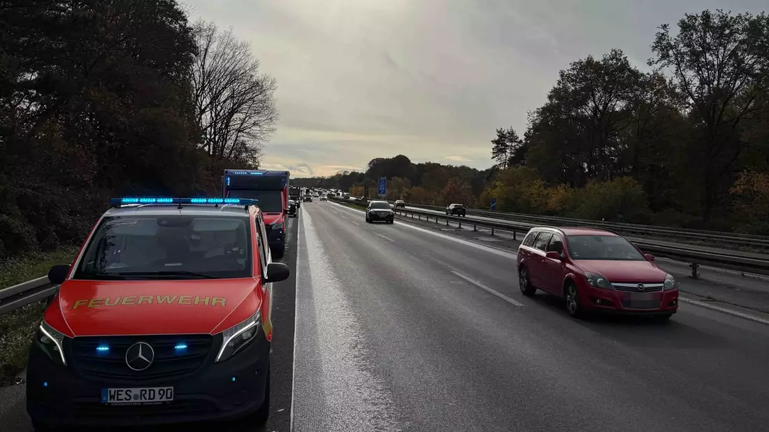 FW Hünxe: Verkehrsunfall auf der BAB 3 - eine verletzte Person - Bild: presseportal.de