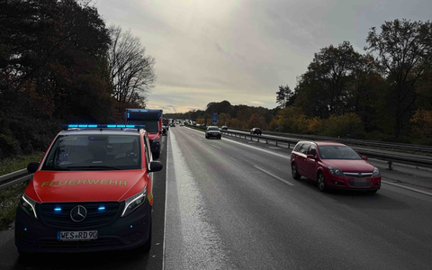 FW Hünxe: Verkehrsunfall auf der BAB 3 - eine verletzte Person - Foto: presseportal.de