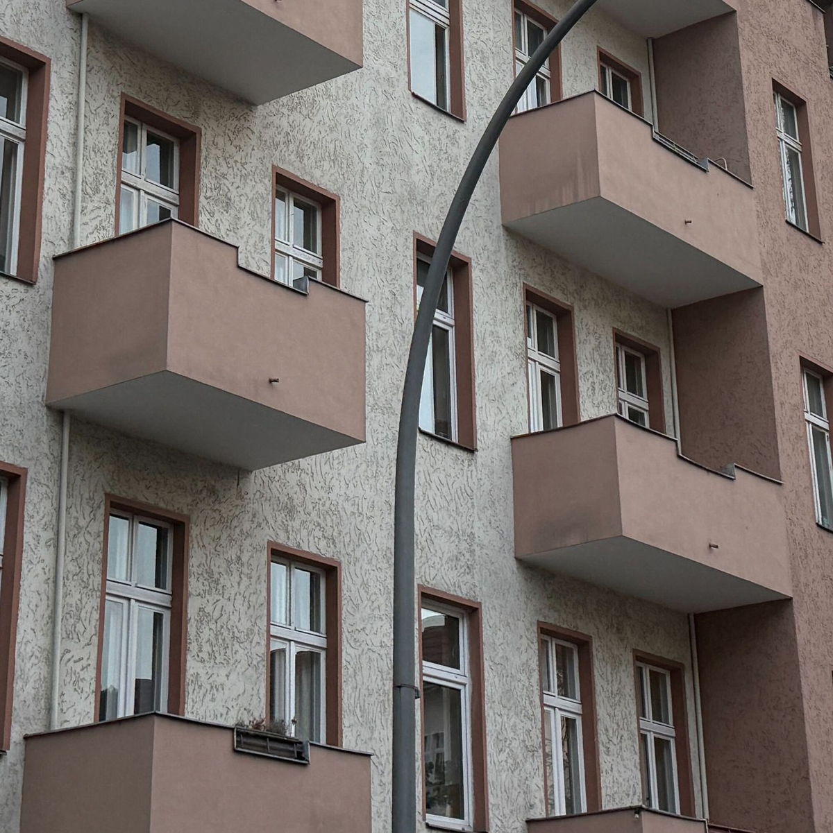 Durchsuchungen gab es nach Angaben der Staatsanwaltschaft an drei Anschriften.  - Foto: Paul Zinken/dpa