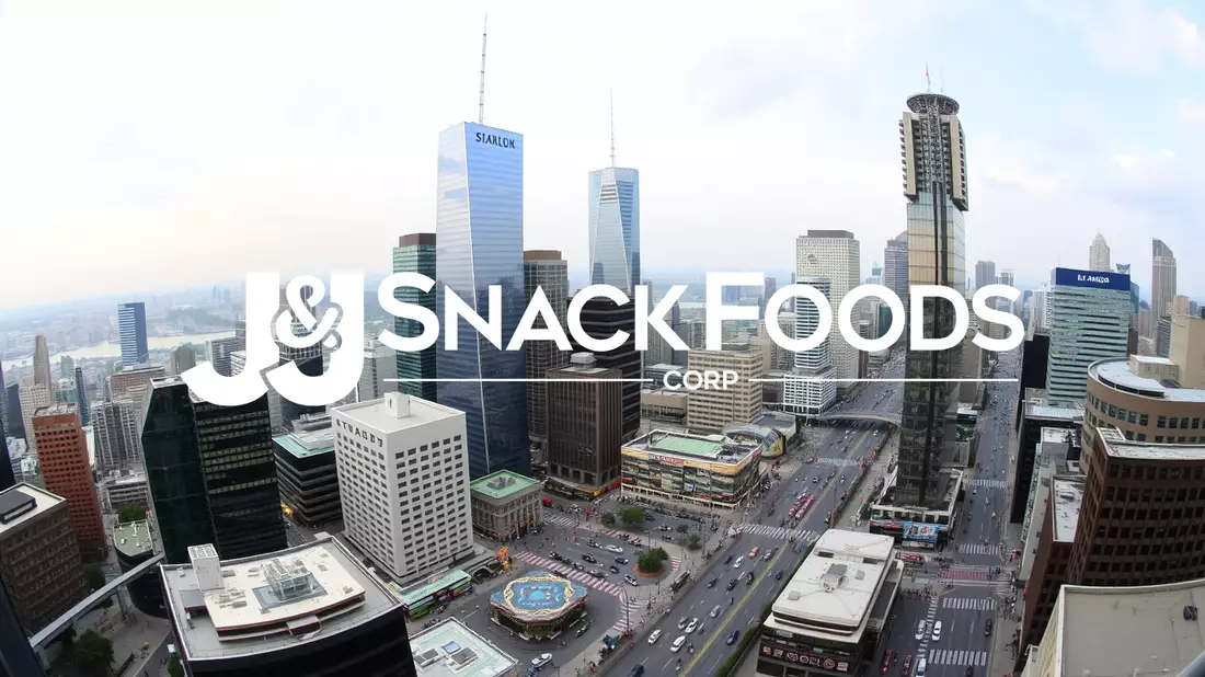 J&J Snack Foods Aktie: Totalabsturz! - Bild: über boerse-global.de