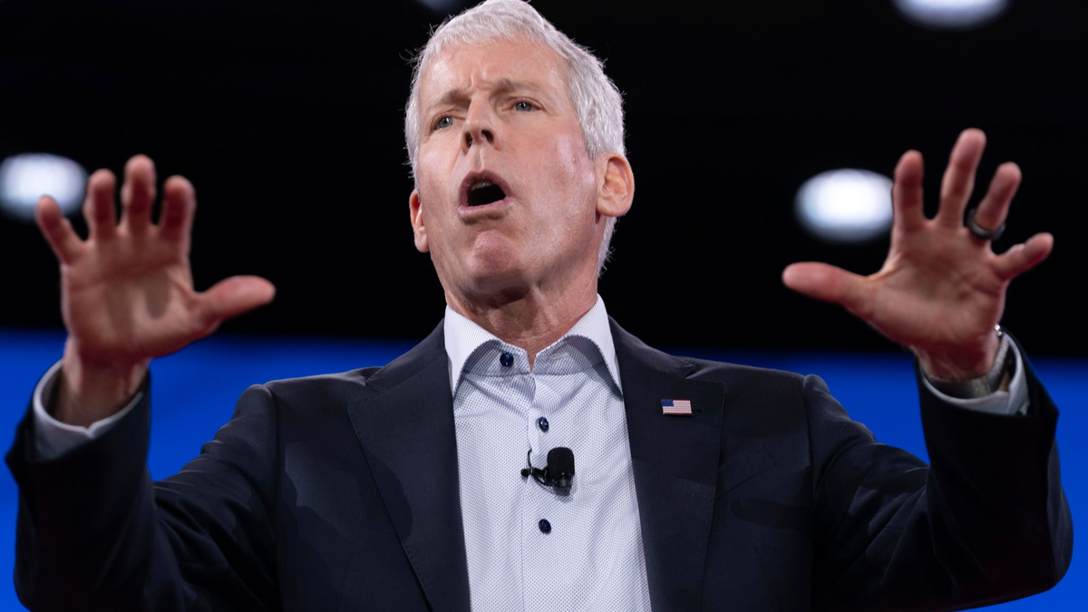 Der US-Energieminister präzisiert die Ankündigung zu Atomwaffentests. - Foto: Jose Luis Magana/AP/dpa