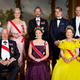 Auf dem Familienfoto zum 18. Geburtstag von Ingrid Alexandra aus dem Jahr 2022 ist hinten rechts auch Marius Borg Høiby zu sehen. (Archivbild) - Foto: Lise Åserud/NTB/dpa