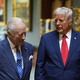 Trump (r.) ist eine enge Beziehung zum britischen König wichtig.  - Foto: Aaron Chown/PA Pool/AP/dpa