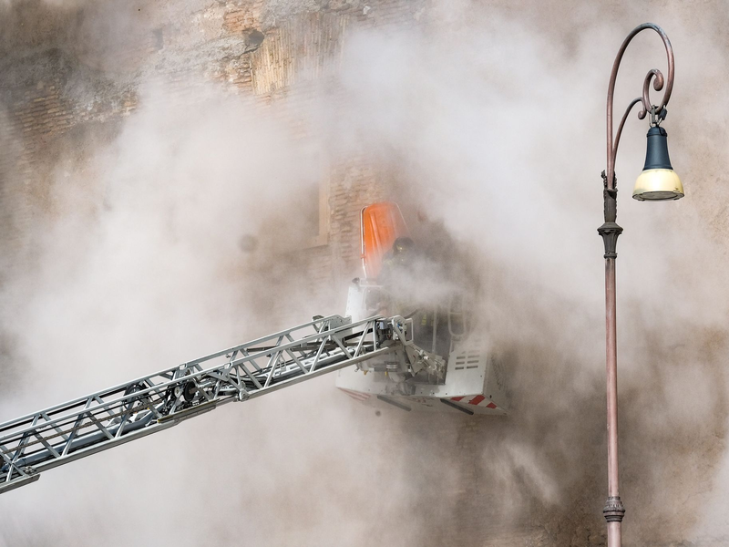 Das historische Bauwerk im Stadtzentrum wurde zum Zeitpunkt des Unglücks renoviert. - Foto: Mauro Scrobogna/LaPresse via ZUMA Press/dpa