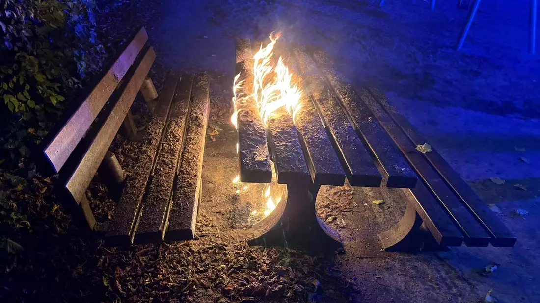 POL-COE: Olfen, Springenkamp/ Tisch beschädigt - Bild: presseportal.de