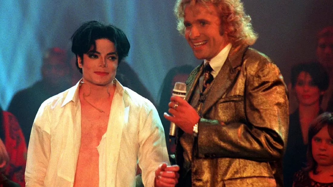 «I love you all» - viel mehr sagte der «King of Pop» nicht ins Mikrofon von Moderator Thomas Gottschalk. (Archivbild) - Bild: picture alliance / dpa