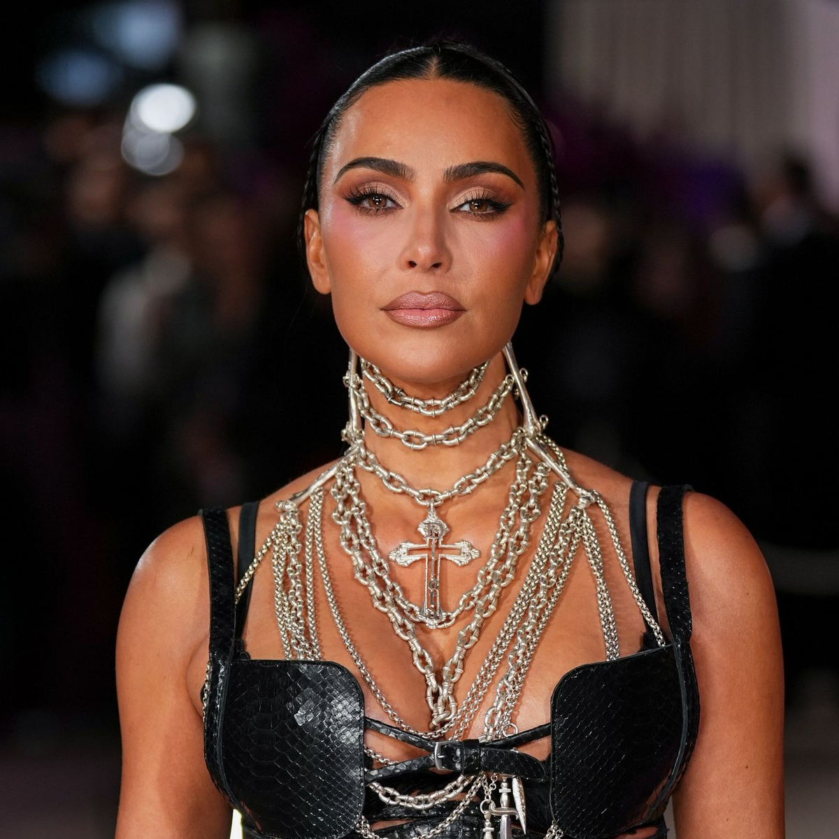 In der Serie «All's Fair» spielt Reality-Star Kim Kardashian ihre bisher größte Rolle als Schauspielerin. (Archivbild) - Foto: Scott A Garfitt/Invision/AP/dpa