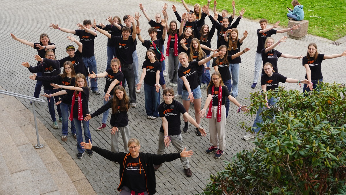 POL-MK: Adventskonzert mit dem Landespolizeiorchester und dem Jungen Chor 5nach5 für einen guten Zweck - Foto: presseportal.de