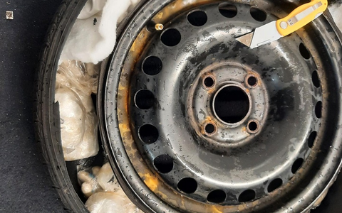 BPOL NRW: 49-Jähriger mit 2,98 Kilogramm Kokain-Heroin-Gemisch im Rahmen der Grenzkontrollen auf der Autobahn 3 festgenommen - Foto: presseportal.de