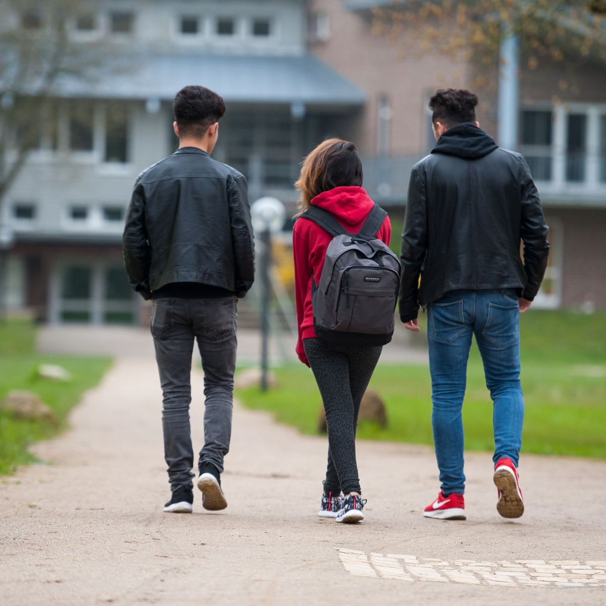 Syrische Geflüchtete auf dem Schulweg. (Archivfoto aus Niedersachsen) - Foto: picture alliance / dpa