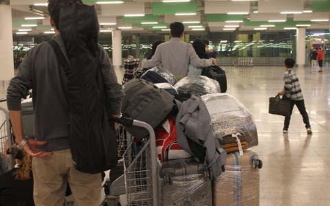 Viele ausreisewillige Afghanen harren seit Monaten oder gar Jahren in Islamabad aus.  - Foto: Nabila Lalee/dpa