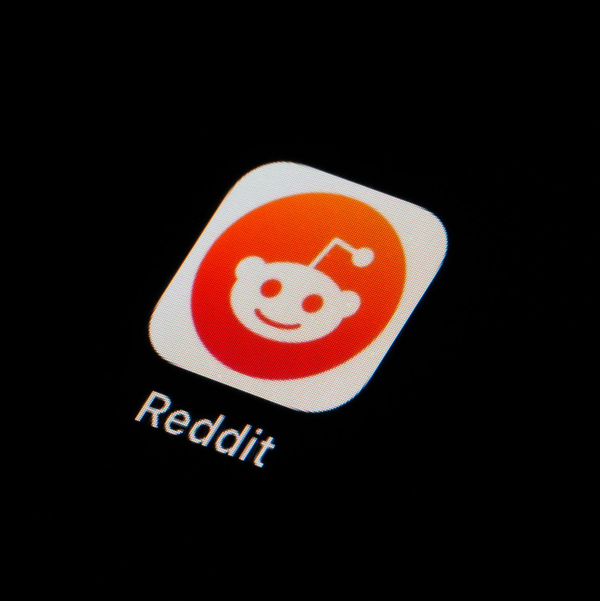Reddit ist die jüngste Plattform, die dem neuen Gesetz in Australien unterliegt. (Symbolbild) - Foto: Matt Slocum/AP/dpa