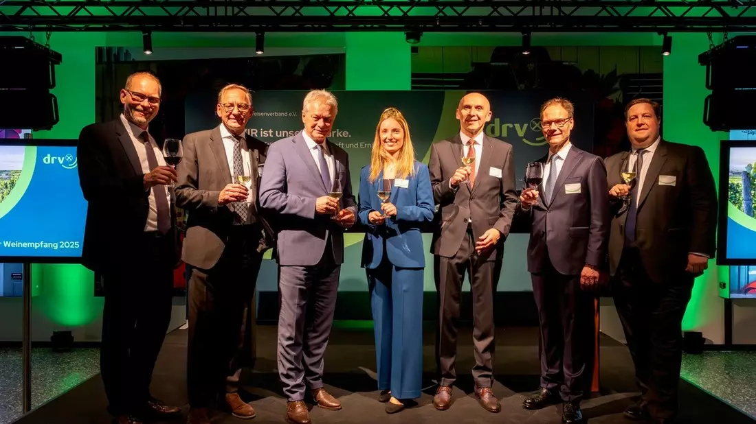 Weinwirtschaft braucht klare Perspektiven und politische Rückendeckung / DRV-Weinempfang mit Bundeslandwirtschaftsminister Alois Rainer - Bild: presseportal.de