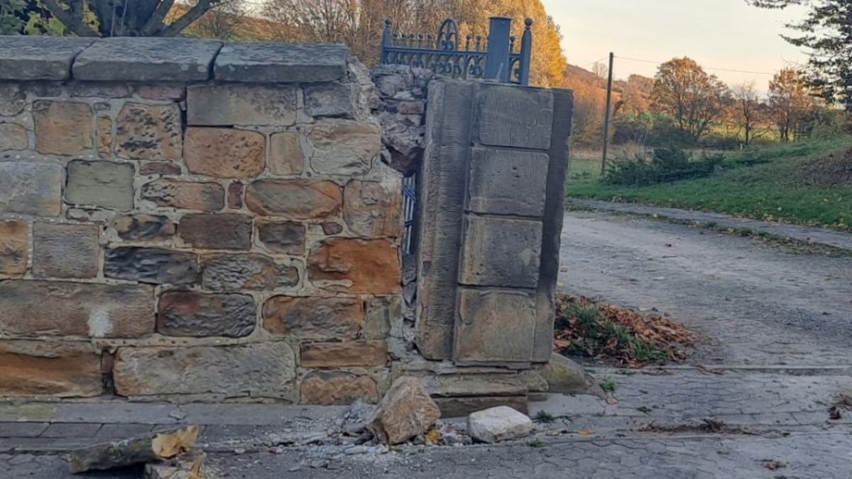POL-HI: Verkehrsunfallflucht - Zeugenaufruf - - Foto: presseportal.de