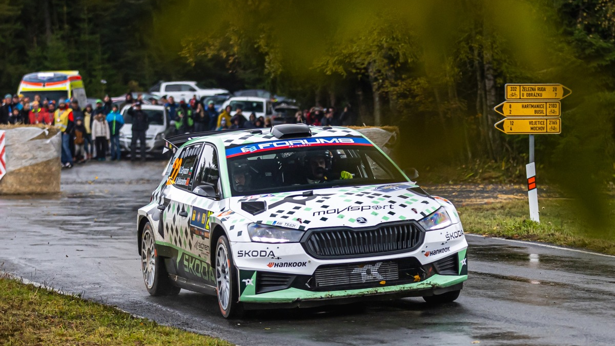 Rallye Japan: Škoda Fabia RS Rally2 Crew strebt WRC2 Challenger-Gesamtführung an - Foto: presseportal.de
