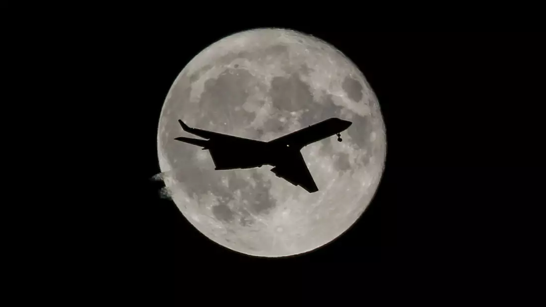 Es könnten bald Tausende Flüge gestrichen werden. - Bild: Ringo Chiu/ZUMA Wire/dpa