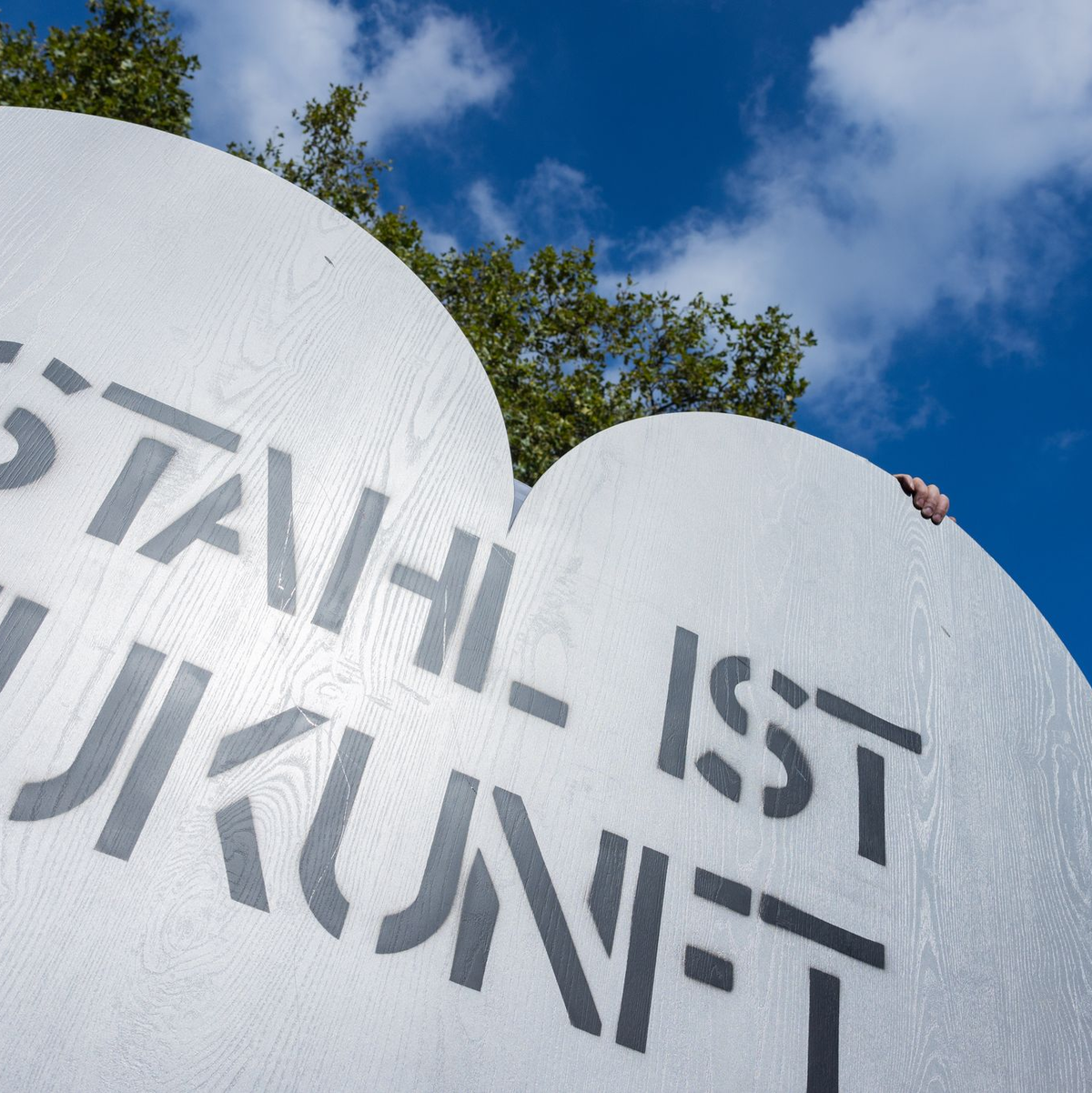 An dem «Stahlgipfel» in Berlin nehmen auch Vertreter von Stahlerzeugern und Gewerkschaften teil. (Archivbild) - Foto: Rolf Vennenbernd/dpa