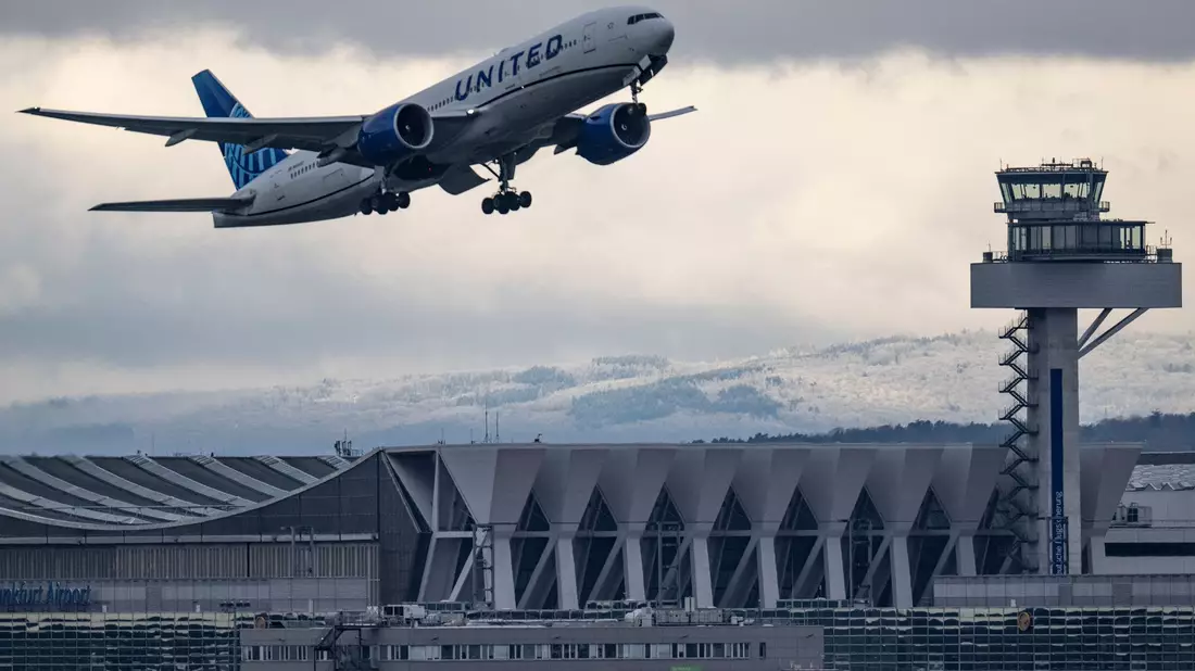 Go West: Die Passagiernachfrage in die USA ist ungebrochen. (Archivbild) - Bild: Jana Glose/dpa