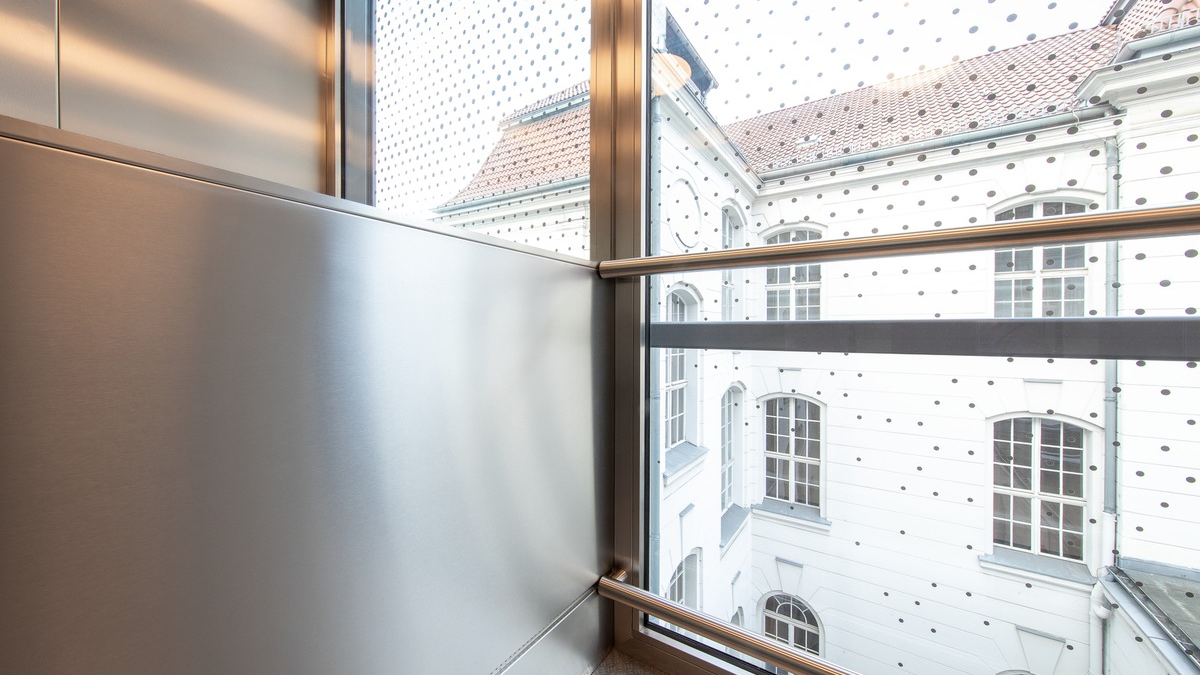 Aufzug-Lifting endlich leicht gemacht: Schindler startet Modernisierungsoffensive mit passgenauen Lösungen - Foto: presseportal.de