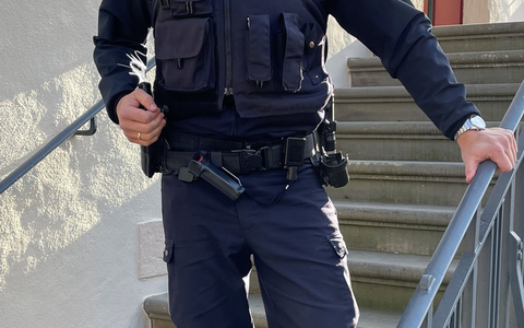 POL-HX: Neuer Bezirksdienstbeamter in Steinheim Polizeioberkommissar Stefan Tewes verstärkt den Bezirksdienst - Foto: presseportal.de