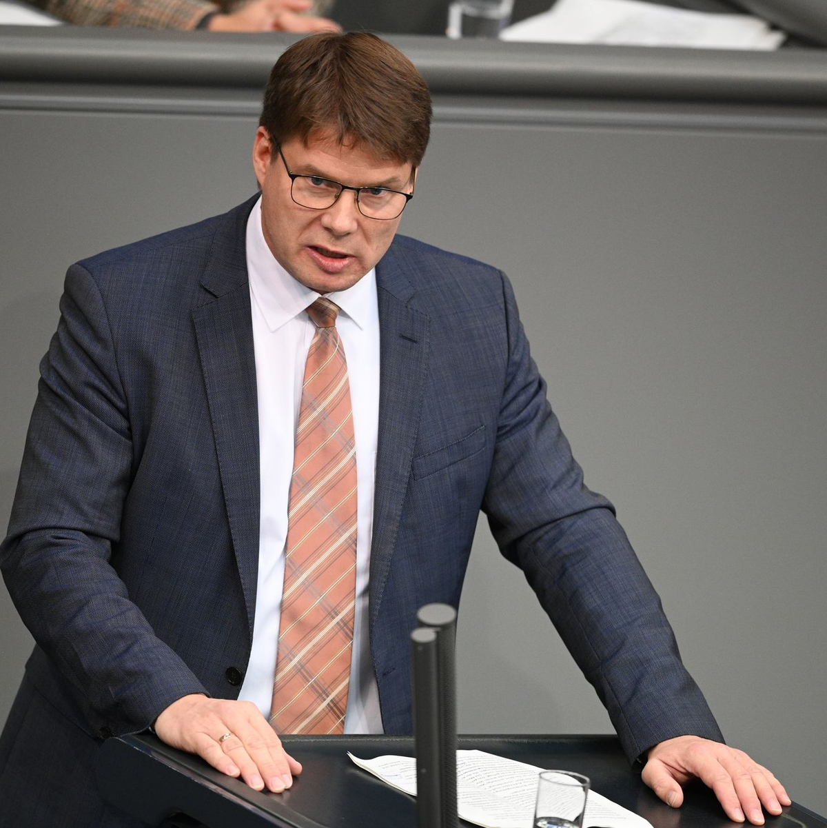 AfD-Politiker Steffen Kotré sieht die Russland-Reise im Sinne deutscher Interessen. (Archivbild) - Foto: Niklas Graeber/dpa