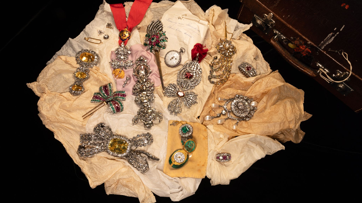 Die Familie möchte den Wert der Juwelen nicht beziffern. - Foto: -/Nasuna Stuart-Ulin/FTI Consulting, München/dpa