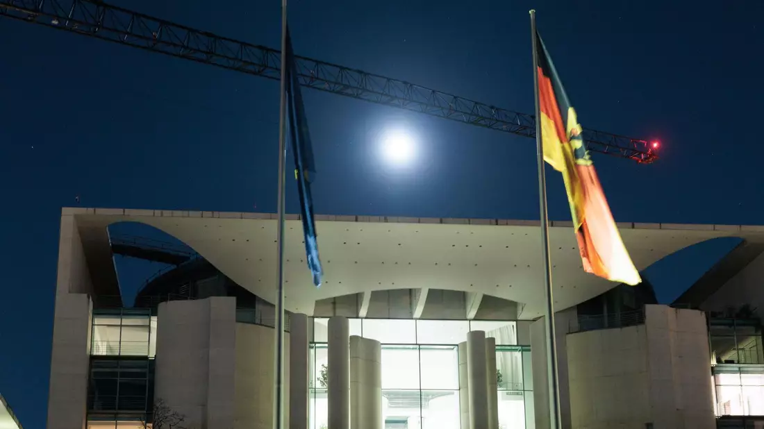 Beim «Stahlgipfel» im Kanzleramt ging es um die Zukunft der Stahlindustrie in Deutschland. - Bild: Carsten Koall/dpa