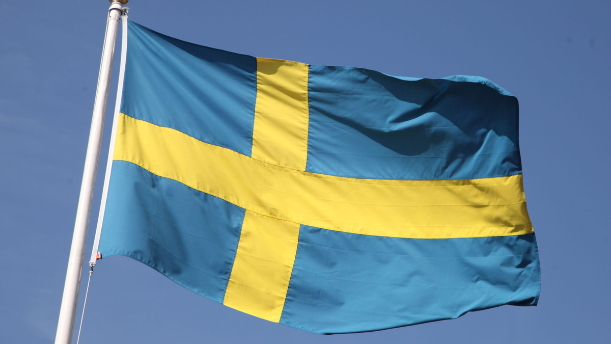 Mindestens eine Drohne ist am schwedischen Flughafen Göteborg-Landvetter gesichtet worden. (Symbolbild) - Foto: Steffen Trumpf/dpa