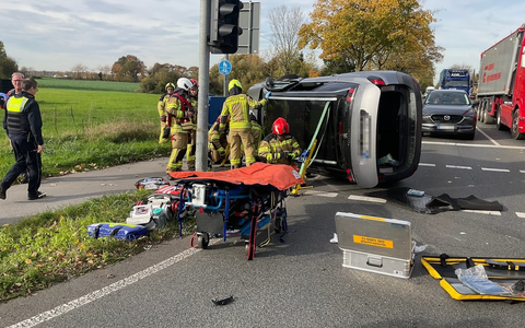 FW Alpen: Verkehrsunfall mit zwei Pkw - Foto: presseportal.de