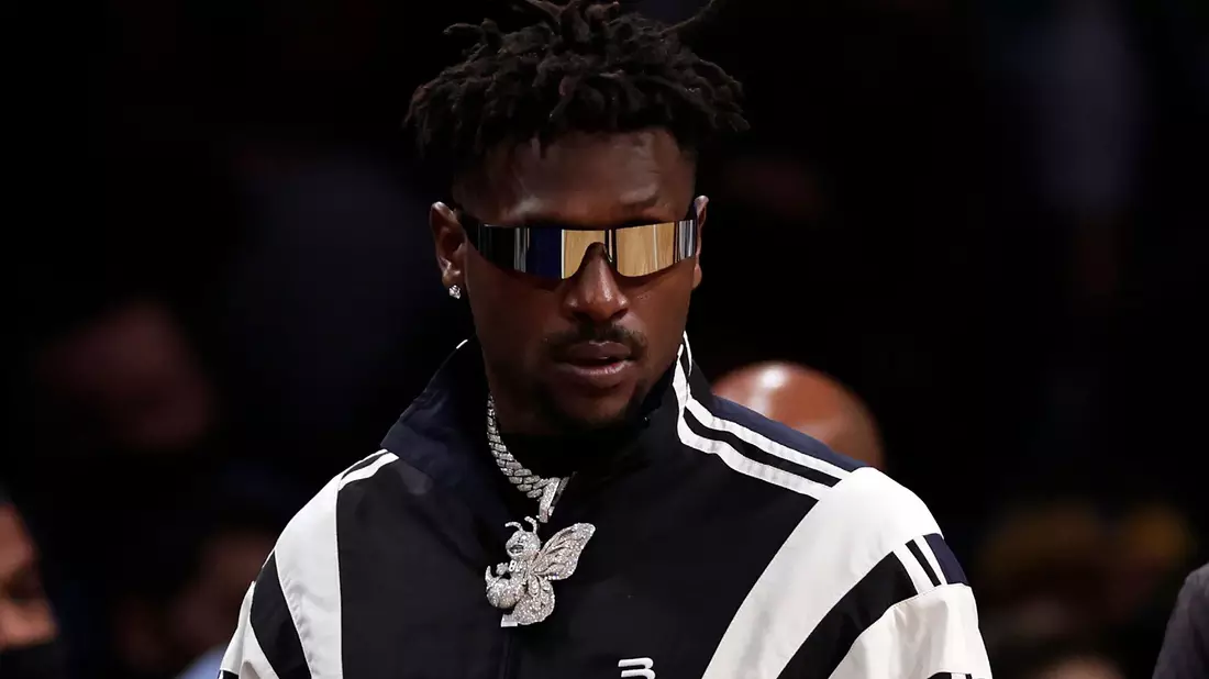 Antonio Brown droht eine lange Haftstrafe. (Archiv) - Bild: Adam Hunger/FR110666 AP/dpa