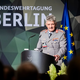 Der Chef des Operativen Führungskommandos der Bundeswehr, Alexander Sollfrank: Russland hat trotz Ukraine-Krieges sehr großes Militärpotential. - Foto: Christoph Soeder/dpa