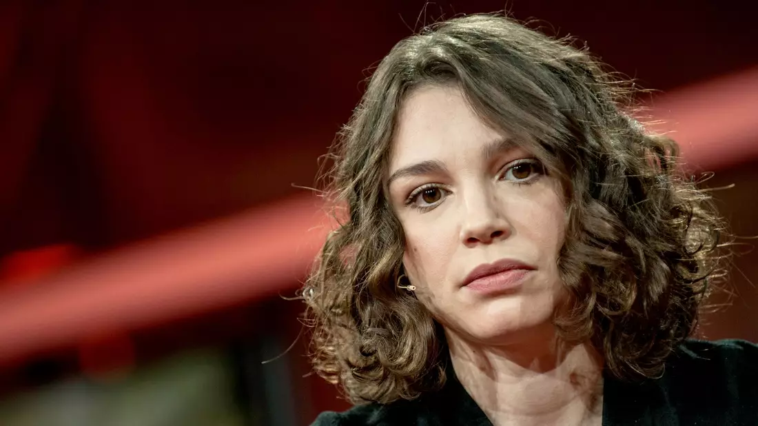 Die russische Oppositionelle Schanna Nemzowa kritisiert, dass auch viele einfache Kleinanleger ihrer Heimat zu Unrecht unter den westlichen Finanzaktionen leiden. (Archivbild) - Bild: picture alliance / dpa