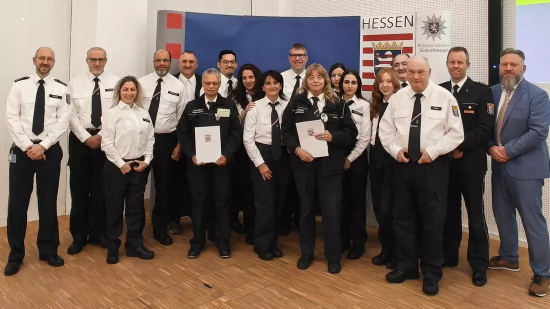 POL-OF: Zwölf Neuzugänge im Freiwilligen Polizeidienst - Bild: presseportal.de