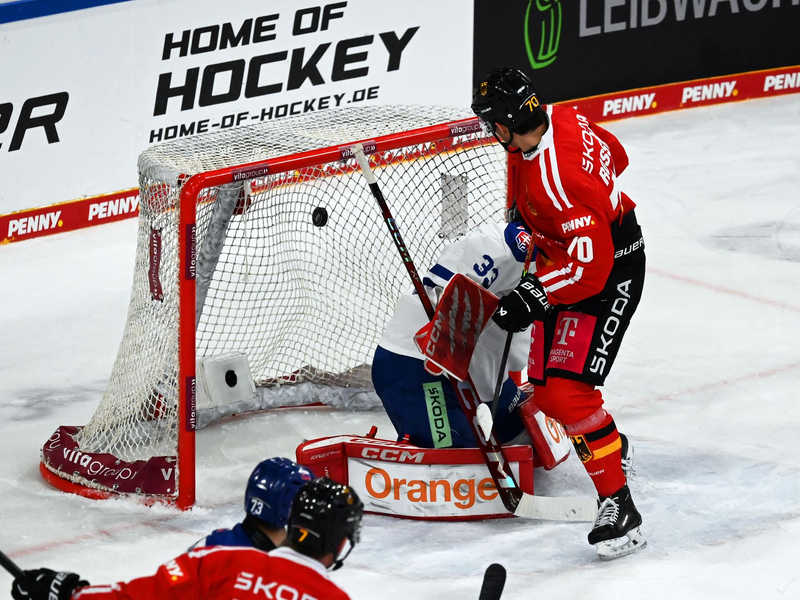 Deutschland spielte diesmal deutlich effektiver als am Samstag - Foto: Markus Lenhardt/dpa