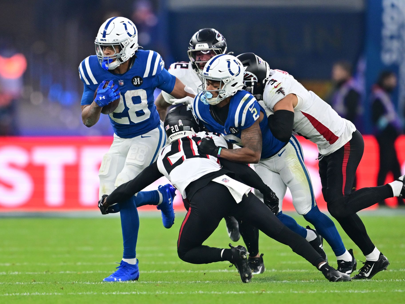 Taylor (r.) zeigte eine überragende Leistung. - Foto: Sebastian Christoph Gollnow/dpa