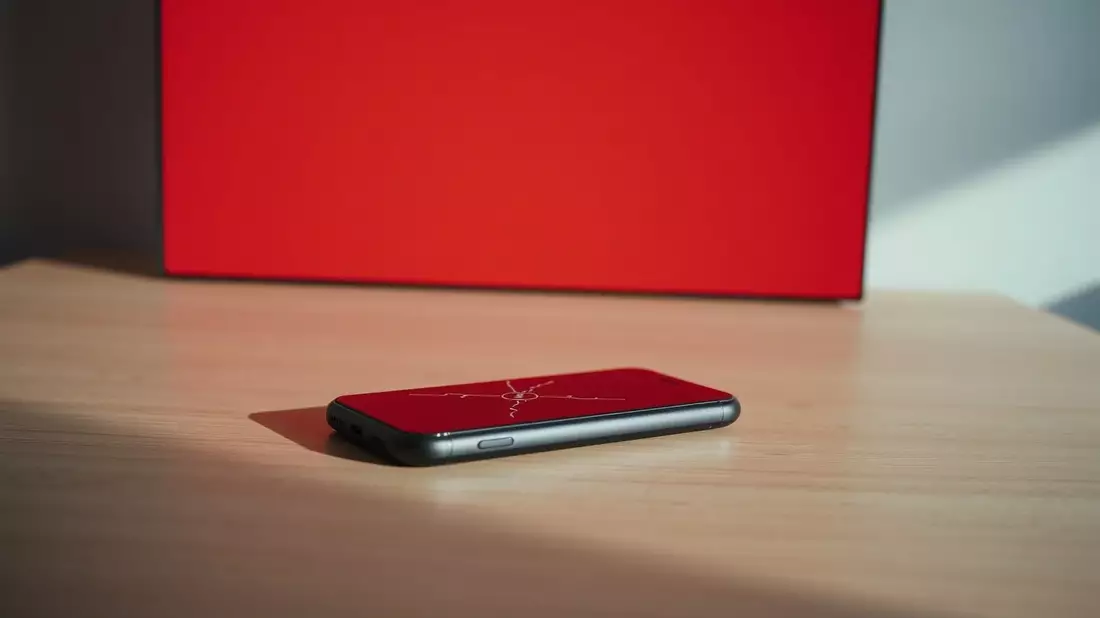 Android: Kritische Sicherheitslücke lässt Millionen Geräte schutzlos Illustration mit AI erstellt übermittelt durch boerse-global.de