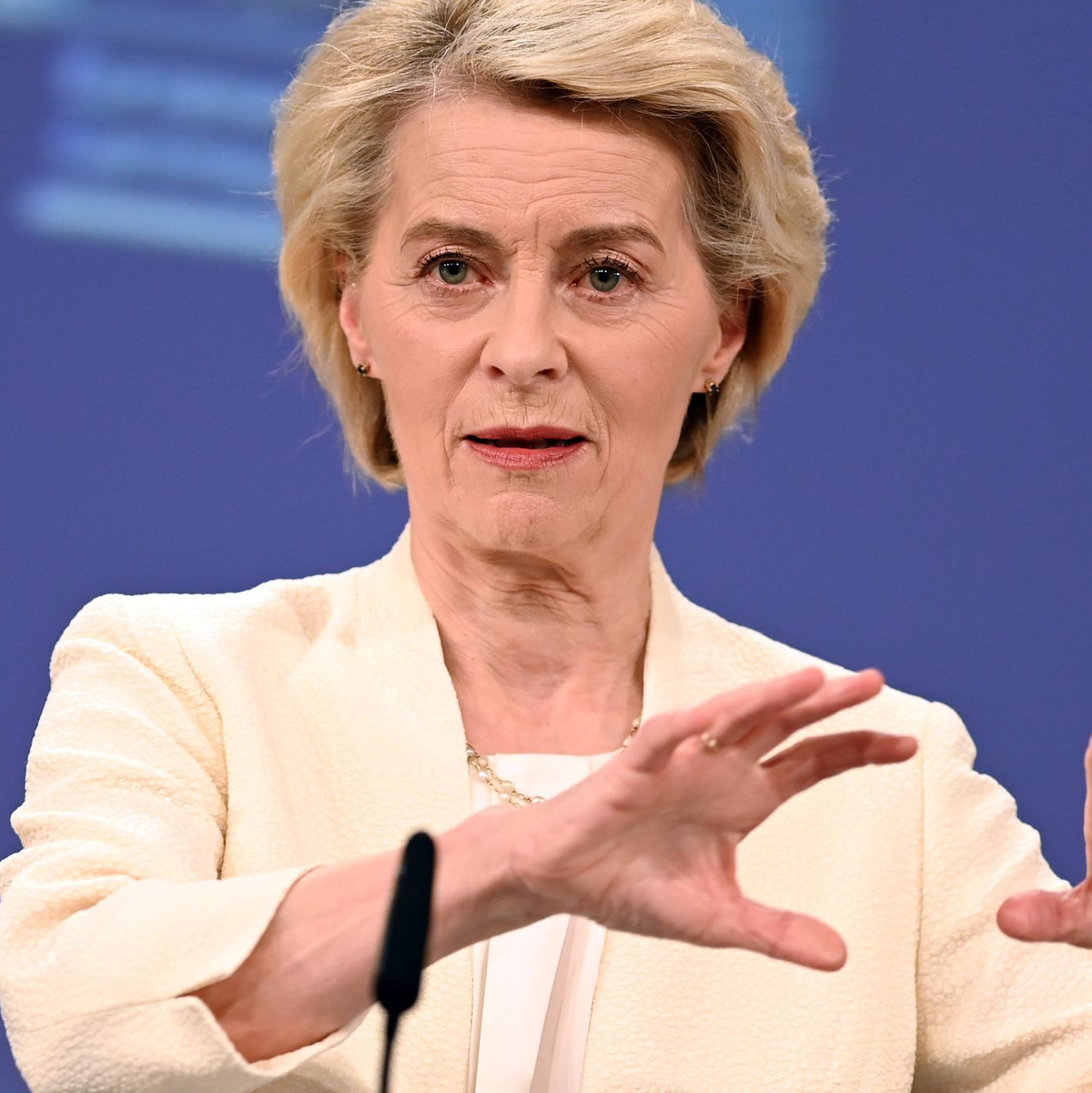 EU-Kommissionspräsidentin von der Leyen reagiert auf Kritik am Budgetvorschlag. (Archivbild) - Foto: Ansgar Haase/dpa