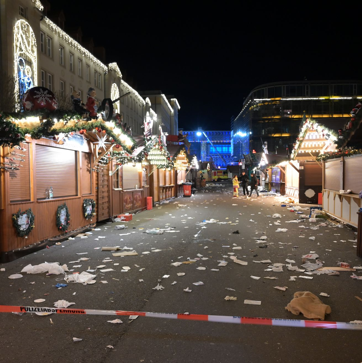 Der Todesfahrer war mit bis zu 48 Stundenkilometern über den Weihnachtsmarkt gerast. (Archivbild) - Foto: Heiko Rebsch/dpa