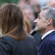Hinter Gittern erhielt Sarkozy regelmäßig Besuch von seiner Frau Carla Bruni (Archivbild). - Foto: Thibault Camus/AP/dpa