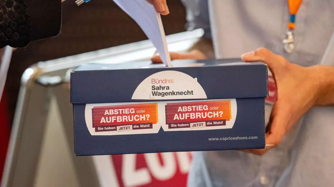 Abstieg oder Aufbruch? Das ist auch eine Frage für das BSW. (Archivbild) - Bild: Stefan Sauer/dpa