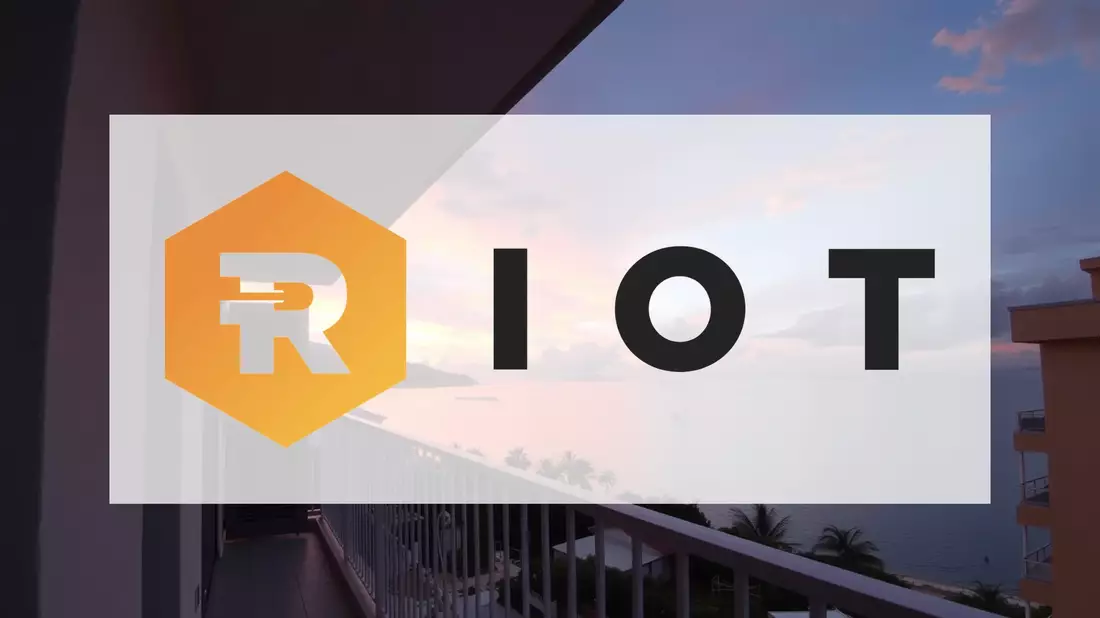 Riot Blockchain Faces Critical Juncture Amid Diverging Business Lines Illustration mit AI erstellt übermittelt durch boerse-global.de