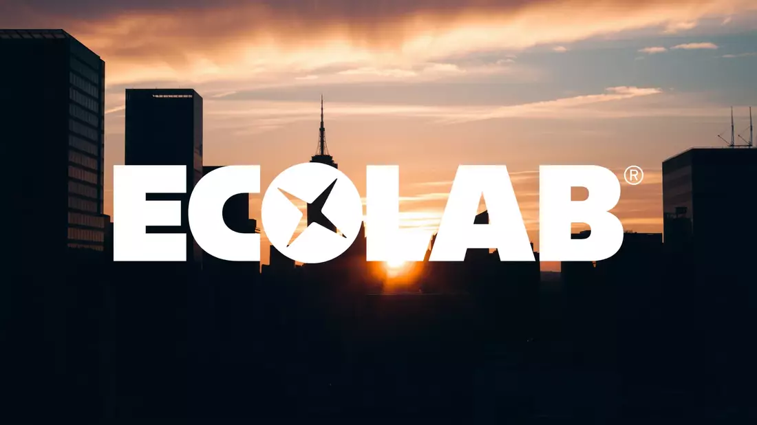 Ecolab Shares at a Crossroads: Institutional Divisions Cloud Outlook Illustration mit AI erstellt übermittelt durch boerse-global.de