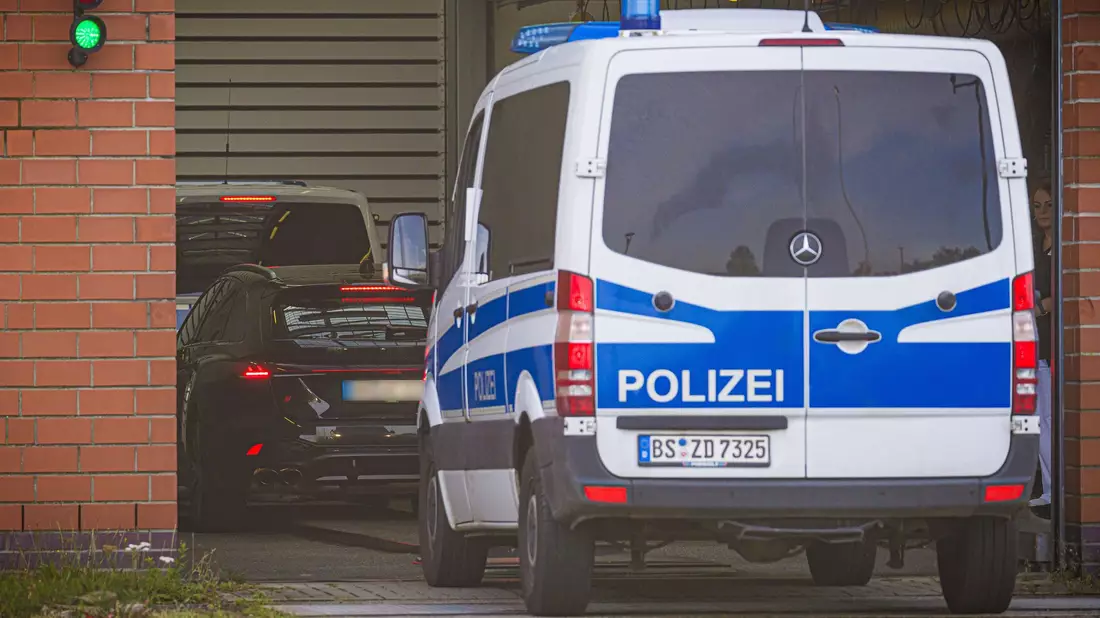 Zuletzt hatte der Mann eine Gefängnisstrafe, zu der er 2019 vom Landgericht Braunschweig im Wesentlichen wegen schwerer Vergewaltigung verurteilt worden war, abgesessen. (Archivbild) - Bild: Moritz Frankenberg/dpa