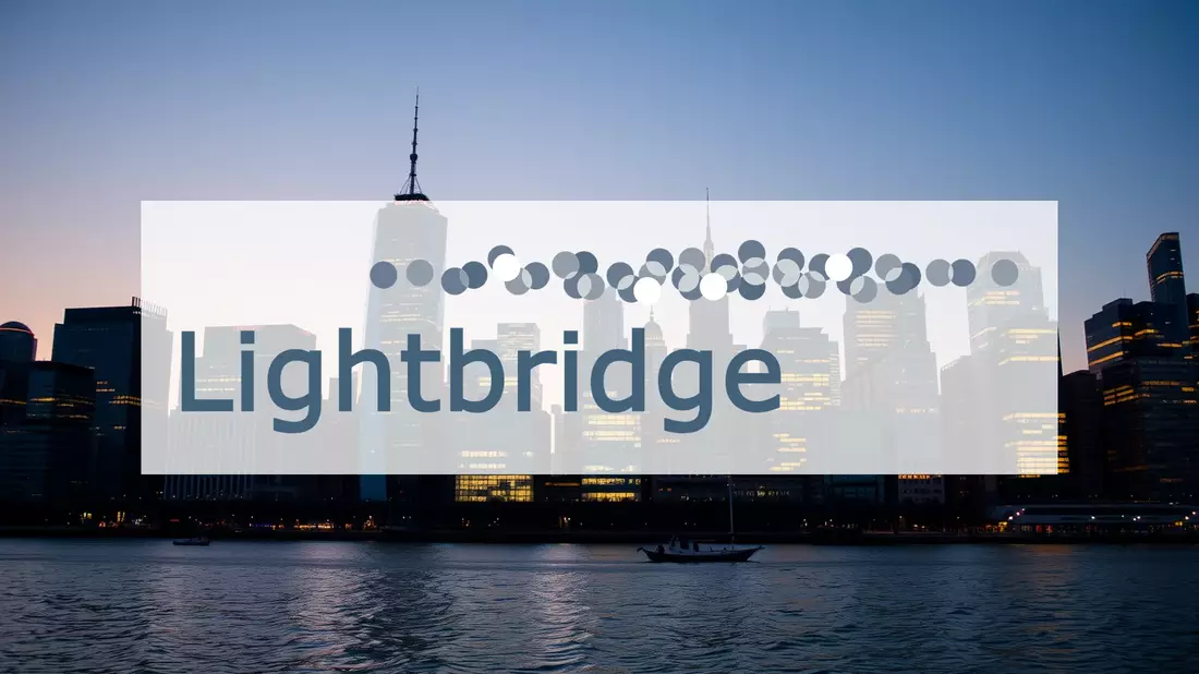 Lightbridge Shares Tumble Despite Technical Progress and Strong Cash Position Illustration mit AI erstellt übermittelt durch boerse-global.de