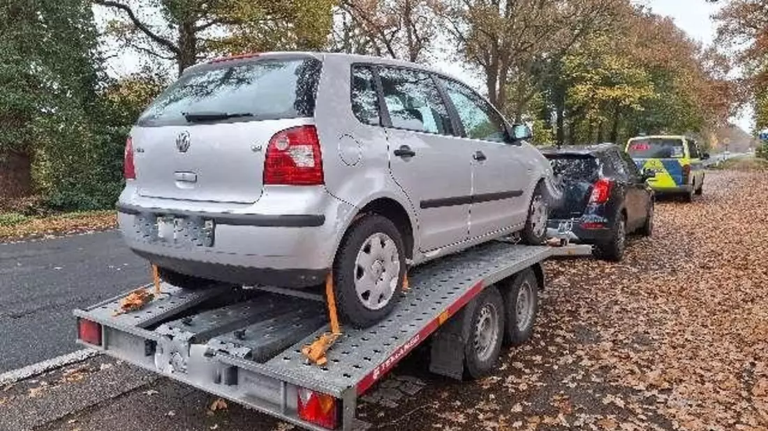 POL-CUX: PKW Transport mit massiver Überladung (Foto im Anhang) - Bild: presseportal.de