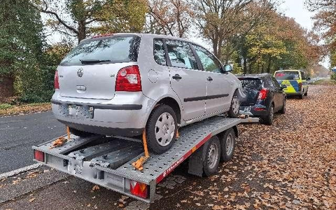 POL-CUX: PKW Transport mit massiver Überladung (Foto im Anhang) - Foto: presseportal.de