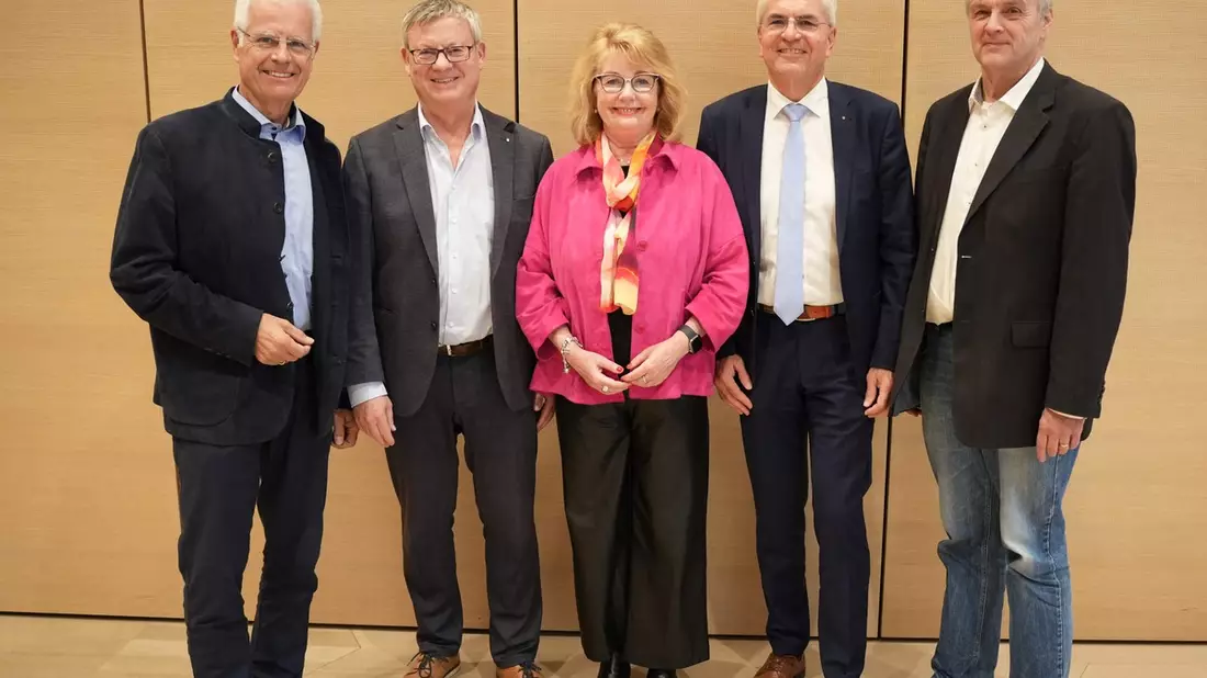 Dr. Hans-Peter Hubmann als DAPI-Vorstandsvorsitzender bestätigt - Bild: presseportal.de