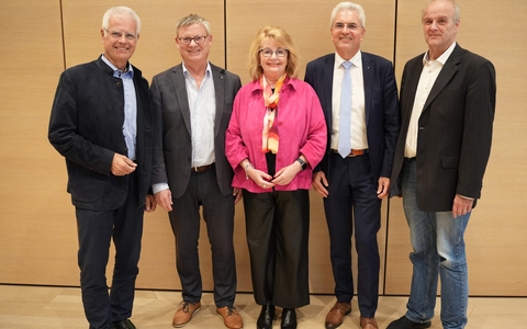 Dr. Hans-Peter Hubmann als DAPI-Vorstandsvorsitzender bestätigt - Foto: presseportal.de