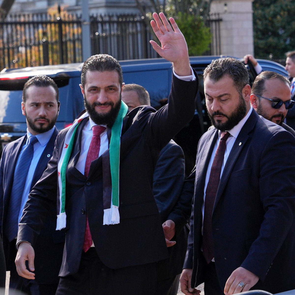 Al-Scharaas Besuch im Weißen Haus gilt als Wende in den Beziehungen beider Länder.  - Foto: Jacquelyn Martin/AP/dpa