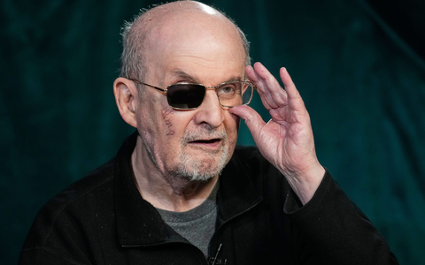 In seinem jüngsten Werk «Die elfte Stunde» beschäftigt sich Salman Rushdie der Frage, wie man dem nahenden Tod begegnen sollte. (Archivfoto) - Foto: Richard Drew/AP/dpa